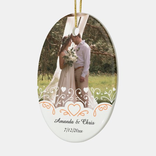 Personalisiertes Foto, Name und Datum der Hochzeit Keramik Ornament (Links)