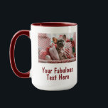 Personalisiertes Foto und Text rot Tasse<br><div class="desc">Personalisiert Ihr Foto und Text Weihnachten REd Kaffee Tasse. Jeder Schriftart, jeder Hintergrund, jedes Bildformat und jede Bildgröße.</div>