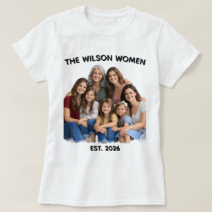 Personalisiertes Frauen-Familienfoto, Name & Jahr T-Shirt