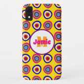 Personalisiertes Funky Circles-Muster auf Gelb Case-Mate iPhone Hülle (Rückseite)
