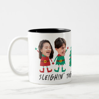 Personalisiertes Funny Face Foto Weihnachtself Zweifarbige Tasse