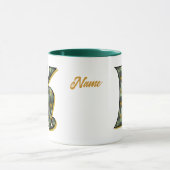 Personalisiertes Gänseblümchen-Monogramm Anfangsbu Tasse (Zentrum)