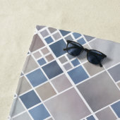 Personalisiertes Gästehaus mit geometrischem Muste Strandtuch (Beispiel)