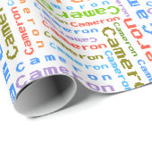 Personalisiertes Geschenkpapier mit farbigen Namen (Rolleneckpunkt)