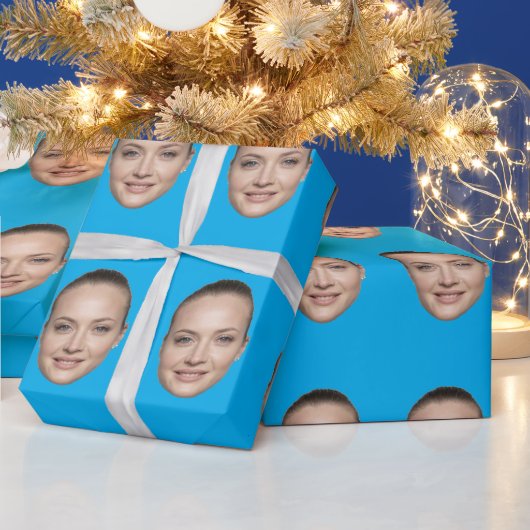 Personalisiertes Gesichtspapier als Geschenkpapier (Feiertage)
