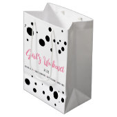 Personalisiertes Girl's Weekend Pink Dotted Mittlere Geschenktüte (Vorderseite Schrägansicht)