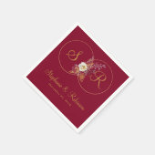 Personalisiertes Goldmonogramm auf Burgundy-Hochze Serviette (Ecke)