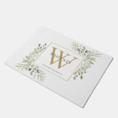 Personalisiertes Goldmonogramm-Blumengrün Fußmatte (Schrägansicht)