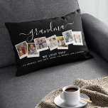 Personalisiertes Grandma Fotomaterial Lendenkissen<br><div class="desc">Oma, wir Liebe dich! Dieses wunderschöne personalisierte Lumbalkissen ist das ideale Geschenk, um Ihrer Großmutter zu ließe, wie sehr Sie sie Liebe. Laden Sie einfach Ihre Lieblingsfotos hoch und passen Sie den Text an, um dieses besondere Geschenk zu einem besonderen Geschenk zu machen. Oma kann auf jedes Familienmitglied umgestellt werden,...</div>