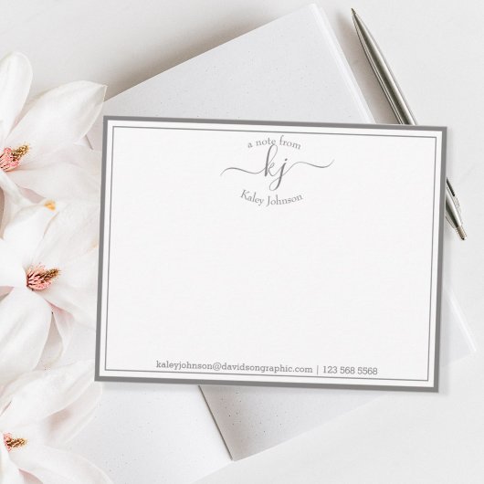 Personalisiertes, graues Weiß vom Schreibtisch der Dankeskarte