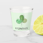 Personalisiertes Grünes Kleeblatt Irisches Erbe Schnapsglas (Vorderseite)