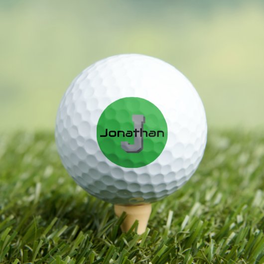 Personalisiertes grünes Monogramm-Initial-Design Golfball (Insitu T-Shirt)