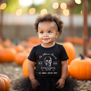 Personalisiertes Halloween-Party aus Schwarzweiß Baby T-shirt