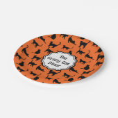 Personalisiertes Halloween-Party Orange Black Cat Pappteller (Schrägansicht)