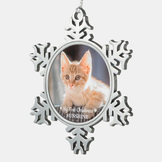 Personalisiertes Haustier Kitten Foto Katze Erste Schneeflocken Zinn-Ornament (Rechts)