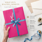 Personalisiertes heißrosa Geschenkpapier