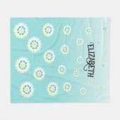 Personalisiertes hellblaues Blumenmuster Fleecedecke (Vorderseite (Horizontal))