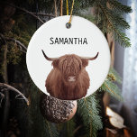 Personalisiertes Hochland-Kuh Bauernhof Rustikal Keramik Ornament<br><div class="desc">Dieses Design kann in dem Bereich personalisiert werden, der durch das Ändern des Fotos und/oder Textes zur Verfügung gestellt wird. Oder Sie können es anpassen, indem Sie den Mausklick auswählen, um weitere Optionen anzupassen, um die Farbe des Hintergrunds zu löschen oder zu ändern, Text hinzuzufügen, die Textfarbe oder den Stil...</div>