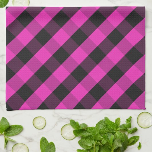Personalisiertes Hot Pink Buffalo Kariertes Karo M Geschirrtuch (Gefaltet)