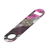 Personalisiertes hübsches girly pinkfarbenes speedflaschenöffner (Rückseite Schrägansicht)