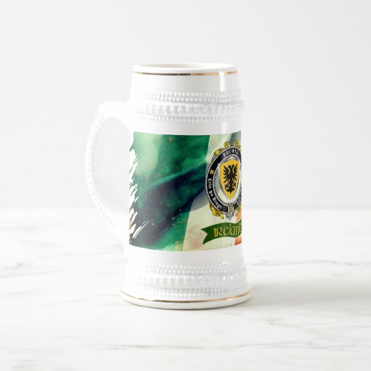 Personalisiertes irisches Abzeichen mit irischer F Bierglas (Vorderseite Links)