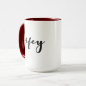 Personalisiertes Jahr Modernes Script Wifey Tasse (Vorderseite Links)