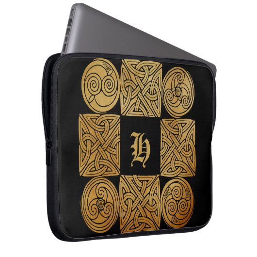 Personalisiertes Keltenkreuz Laptopschutzhülle (Vorne Rechts)