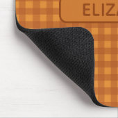 Personalisiertes Klassisches Kürbis Herbst Gingham Mousepad (Ecke)