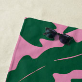 Personalisiertes kräftiges rosa botanisches Blumen Strandtuch (Beispiel)
