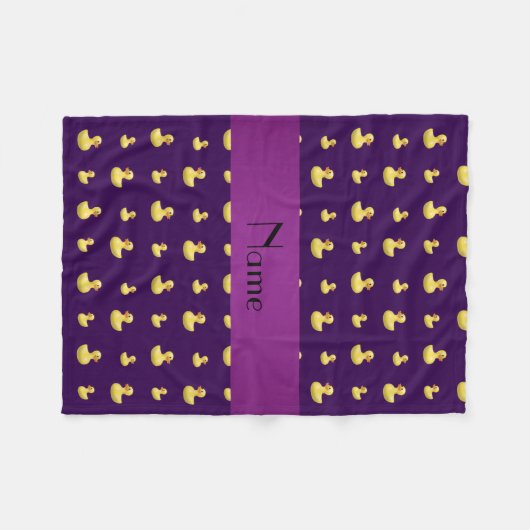 Personalisiertes lila Gummientennamensmuster Fleecedecke (Vorderseite (Horizontal))