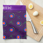 Personalisiertes lila Namensbogenschießen Handtuch (Viertel Falte)