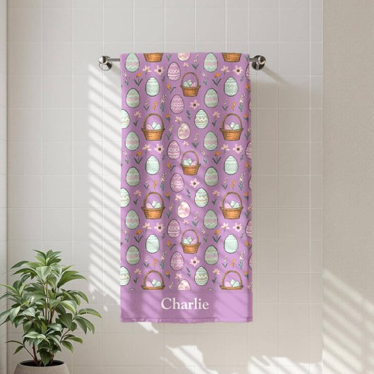 Personalisiertes lila Ostern Badehandtuch