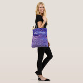 Personalisiertes Lila Weißes Wasser Mandala Tasche (Am Model)
