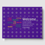 Personalisiertes Lila WELCOME Hebräisch Gästebuch<br><div class="desc">Behalt die Erinnerungen deiner besonderen Ansammlungen lebendig, indem du die Gedanken deiner Gäste in diesem dezent stilvollen ROYAL LILA und grau Gästebuch sammelst. Der Platzhaltertext ist anpassbar, sodass Sie die Beschreibung z.B. in Ihren Familiennamen ändern können. Die Worte LIEBE JOY PEACE sind auch auf Hebräisch geschrieben (und farbkodiert). Geeignet für...</div>