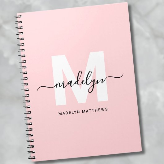 Personalisiertes Mädchenhaftes Rosa Monogramm Notizblock