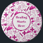 Personalisiertes medizinisches Thema Gesundheitswe Button<br><div class="desc">Erhöhen Sie Ihr Abzeichen mit unserem personalisierten Medizin-Thema-Button oder Button. Mit Design, z.B. Stethoskopen, Heartbeat Linien, etc., die mit ihrem Namen für eine persönliche Touch angepasst werden können. Ideal für Ärzte, Krankenschwestern und Medizinstudenten, um mit Stolz in Kliniken, Krankenhäusern und Konferenzen zu arbeiten oder als einzigartiges Geschenk, das ihr Engagement...</div>