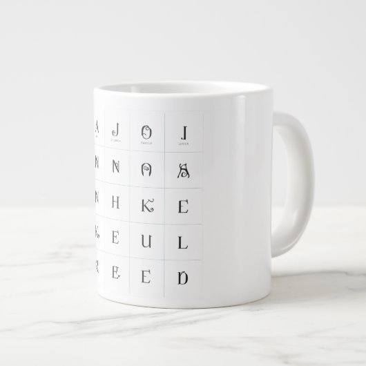 Personalisiertes Mehrinitial-Cu-Gitter Jumbo-Tasse (Vorderseite Rechts)