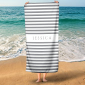 Personalisiertes modernes graues Streifenmuster Strandtuch