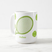 Personalisiertes, modernes Green Tennis Ball Racke Kaffeetasse (Vorderseite Links)