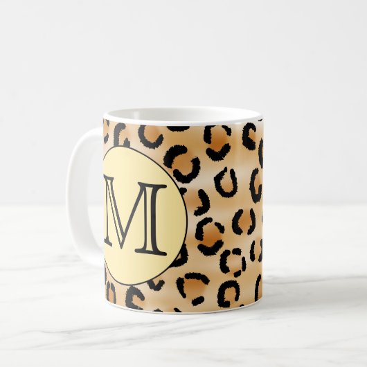 Personalisiertes Monogram Leopard-Druckmuster Kaffeetasse (Vorderseite Links)