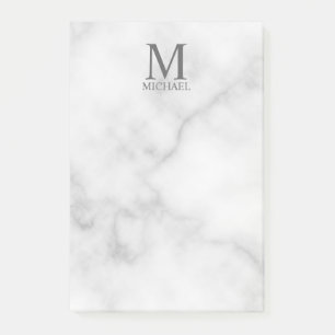 Personalisiertes Monogramm aus weißem Marmor und N Post-it Klebezettel