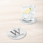 Personalisiertes Monogramm aus weißem Marmor und N Runder Pappuntersetzer (Vor Ort)