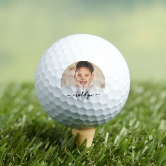 Personalisiertes Monogramm-Foto Golfball (Insitu T-Shirt)
