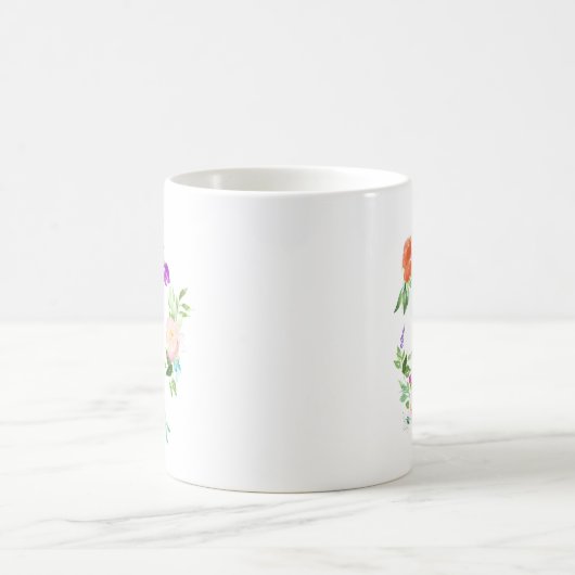 Personalisiertes Monogramm für weibliche Blumenkra Kaffeetasse (Mittel)