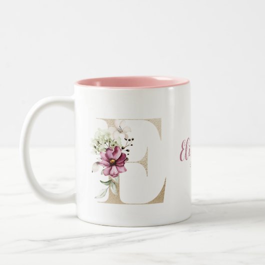 Personalisiertes Monogramm Gold Letter E Pink Zweifarbige Tasse (Links)
