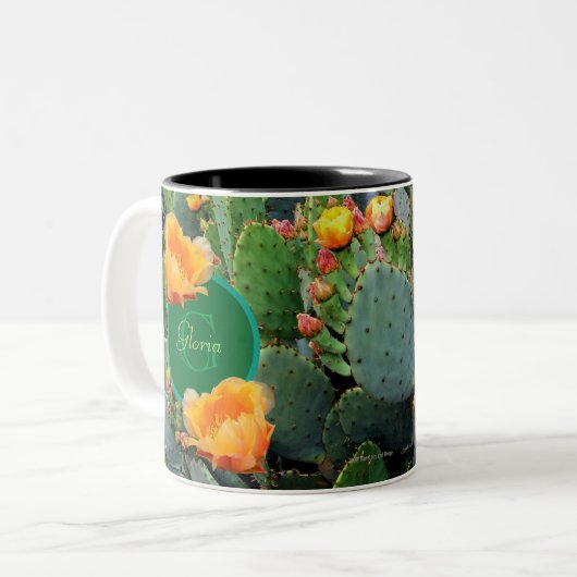 Personalisiertes Monogramm-orange stachelige Zweifarbige Tasse (Vorderseite Links)