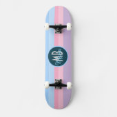 Personalisiertes Monogramm Pastellrosa & Blaue Str Skateboard (Vorderseite)