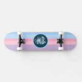 Personalisiertes Monogramm Pastellrosa & Blaue Str Skateboard (Horizontal)