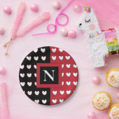 Personalisiertes Monogramm Schwarzes Weiß Herz Pappteller (Party)