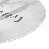 Personalisiertes Monogramm- und Familienname-Marmo Schneidebrett (Ecke)